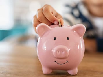 Sigue estos hábitos financieros para comenzar con el pie derecho el 2022