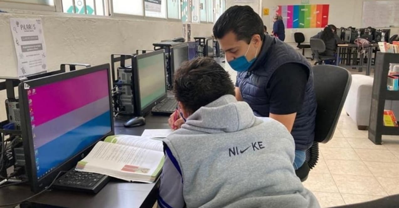 Esto incluye desde la secundaria, el bachillerato, hasta la licenciatura. La beca está diseñada para brindar apoyo económico a jóvenes que deseen continuar su educación y superar las dificultades financieras, con el fin de fomentar la conclusión de sus estudios y promover el acceso a una educación de calidad.

Foto: Producción El Universal Puebla