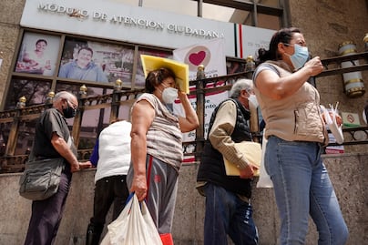 Cómo se tramita la Pensión del Bienestar para mayores de 65 años