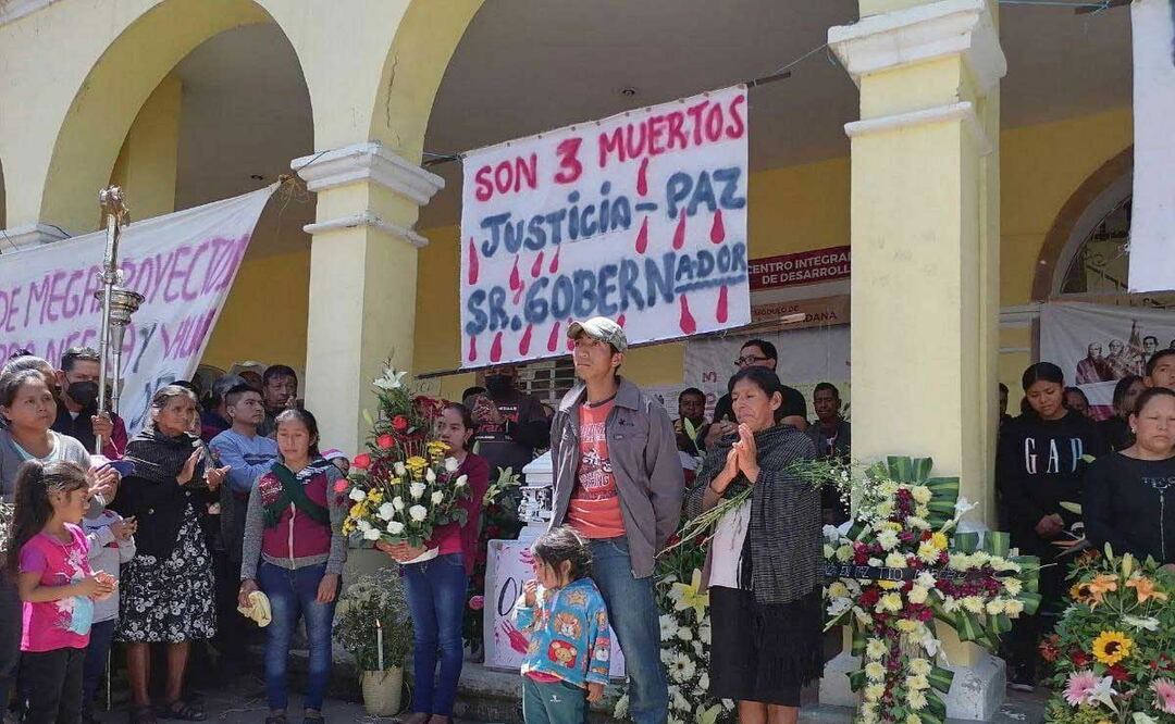 Después del asesinato de tres personas, habitantes de Coyomeapan arreciaron las protestas | Foto: agencia Es Imagen para El Universal Puebla