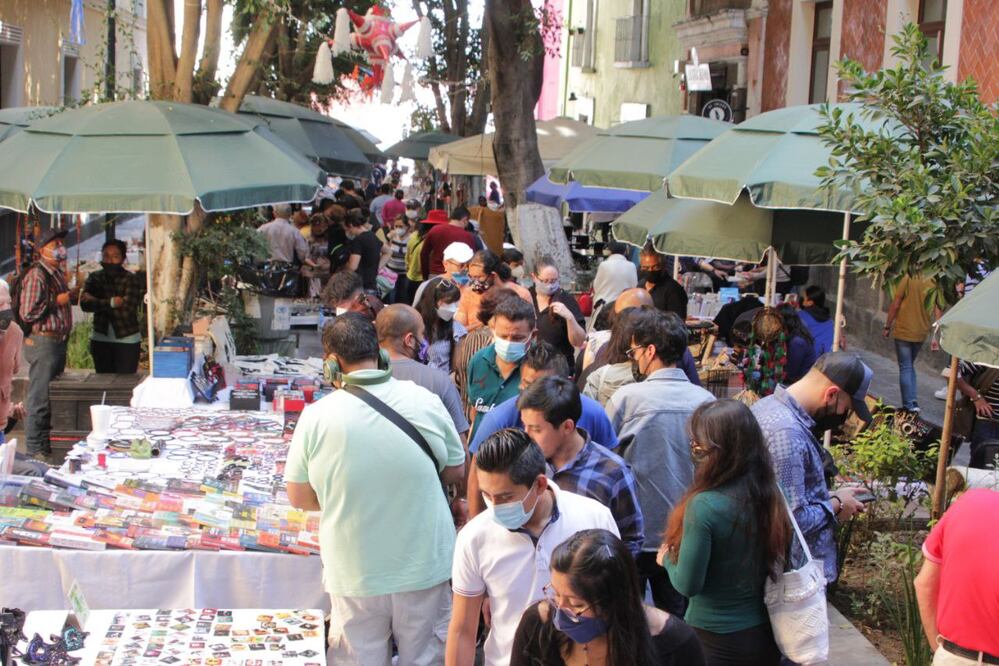 En la ciudad de Puebla hay varios sitios para adquirir objetos y ropa de segunda mano | Foto: Agencia Es Imagen para El Universal Puebla