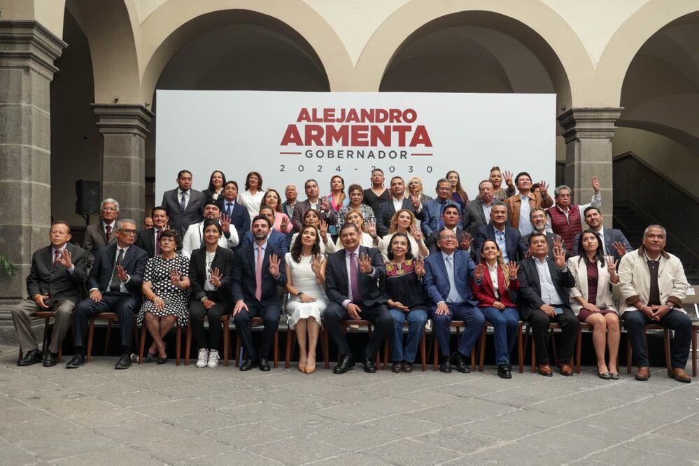 Alejandro Armenta presenta a más integrantes de su gabinete | EsImagen