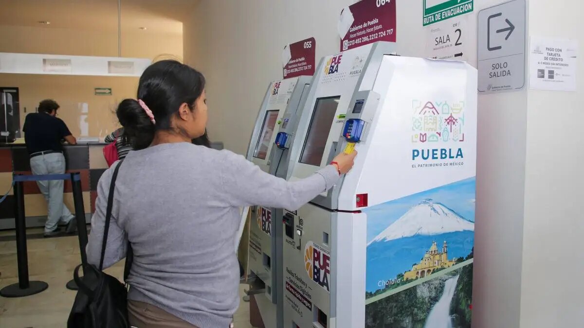 Llegó la fecha de finalización de pago para la inspección de vehículos del estado de Puebla, pues el gobierno del estado ha fijado la fecha de pago el 30 de abril de 2024 luego de diversas prórrogas.

Foto: Producción El Universal