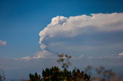 Volcán Popocatépetl amanece nevado, científicos estudian sus glaciares