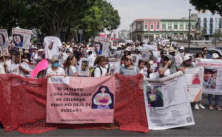 Madres buscadoras marchan en Puebla para exigir justicia 
