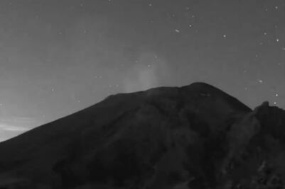 VIDEO. Captan extrañas luces en el volcán Popocatépetl