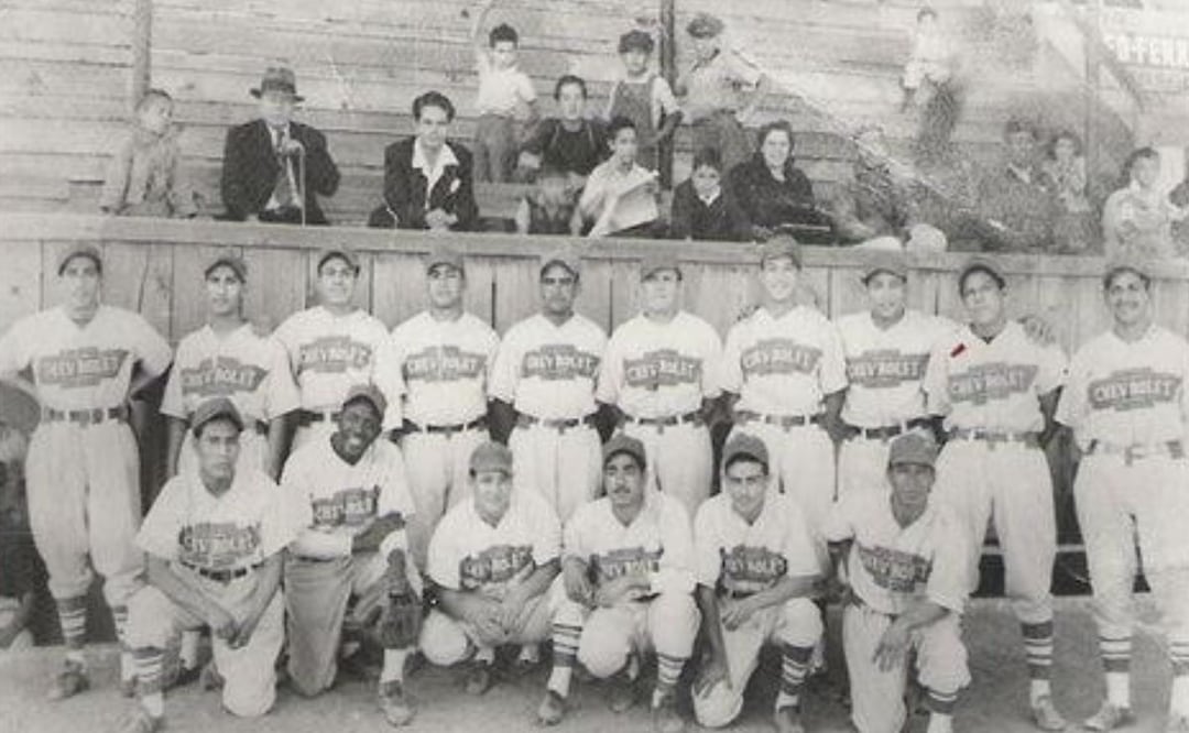 Los antiguos Pericos de Puebla jugaron en un estadio que estaba frente al Panteón Municipal | Foto: Facebook Francisco Coca/Puebla Antigua