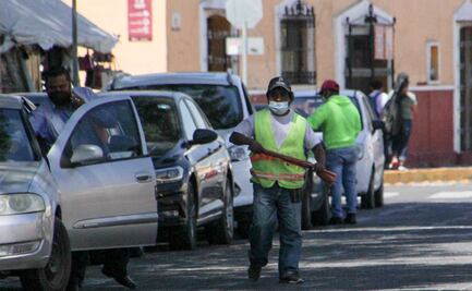Franeleros del Centro Histórico podrán seguir lavando coches