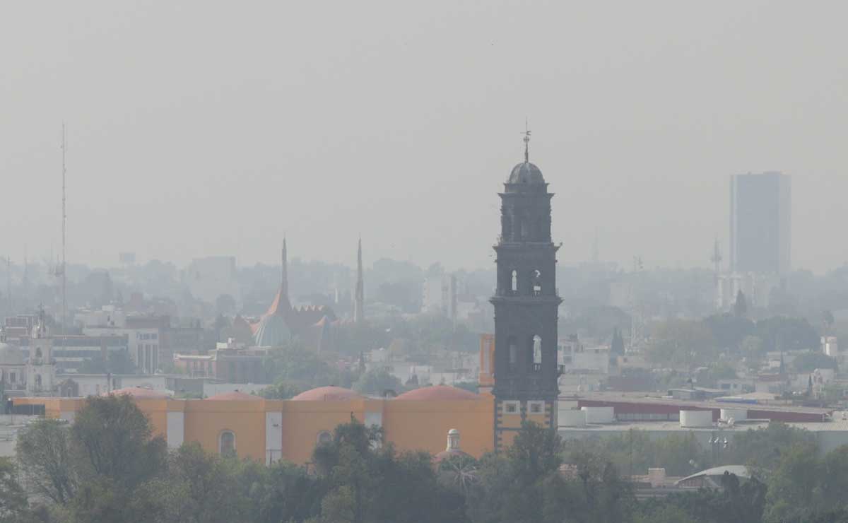 En Puebla se aplicará el Hoy No Circula cuando se presenten dos días consecutivos de mala calidad del aire | Foto: Agencia Es Imagen para El Universal Puebla