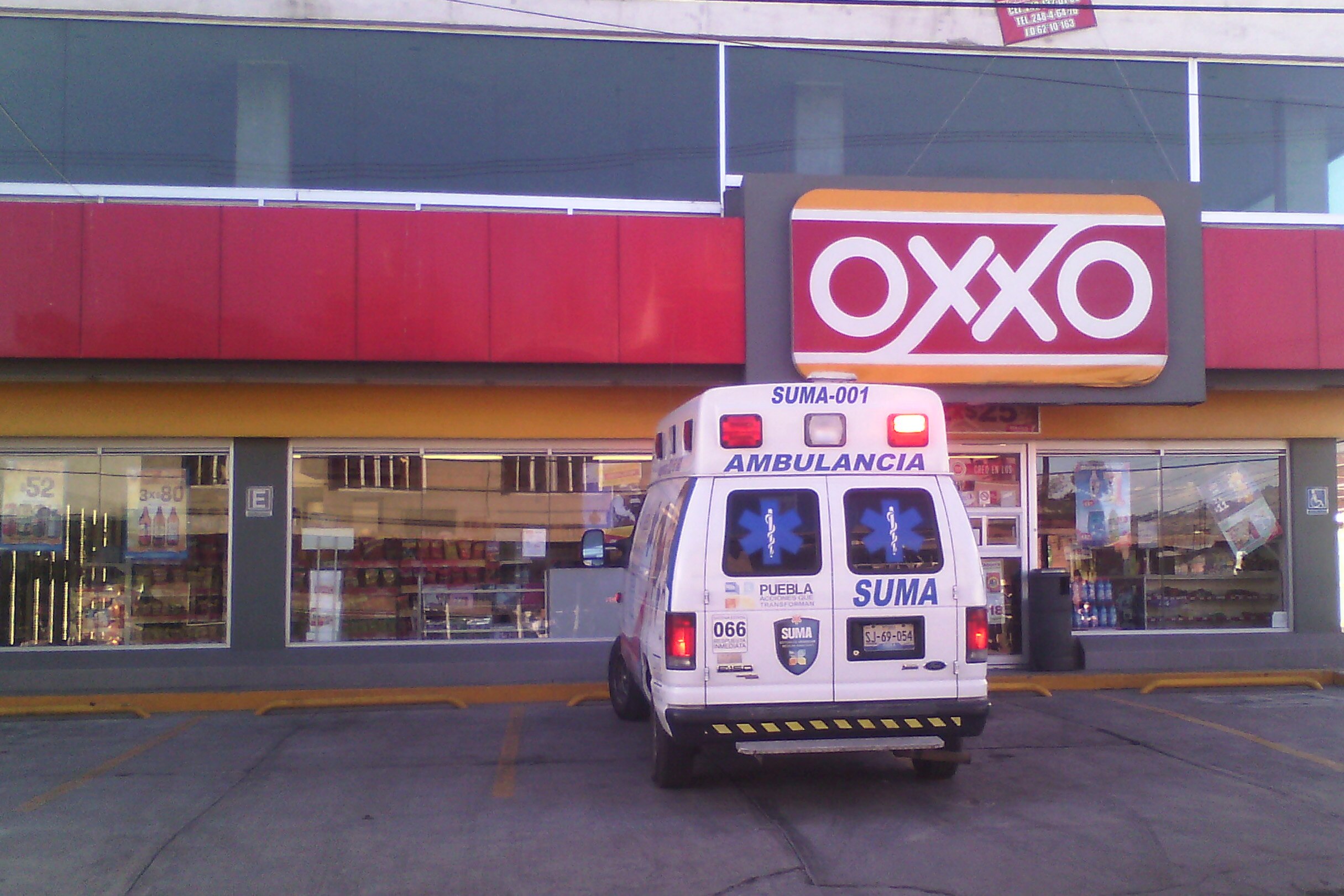 Dan balazo en la mano a una policía durante detención en Lomas del Mármol