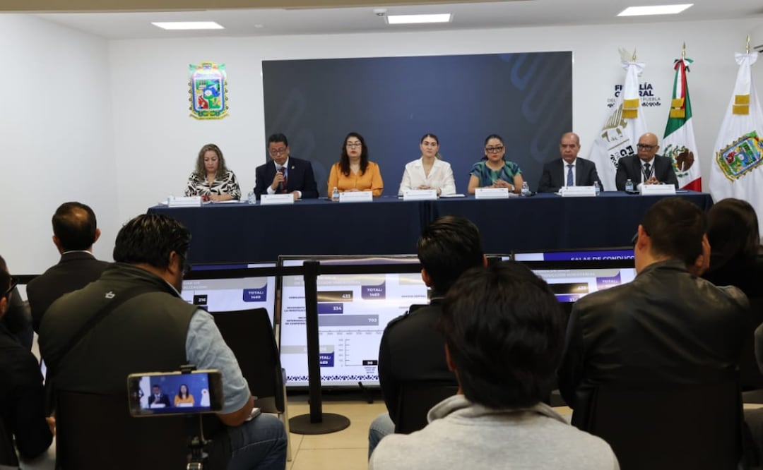 De los 100 cuerpos entregados, 33 permanecían en cámara fría y 67 fueron exhumados | Foto: FGE