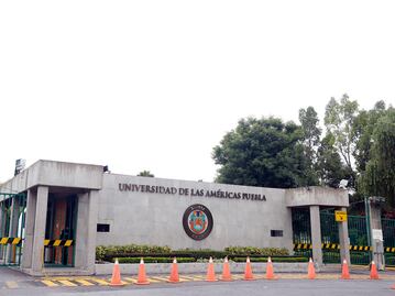 No hubo invasión en la UDLAP, opina Barbosa