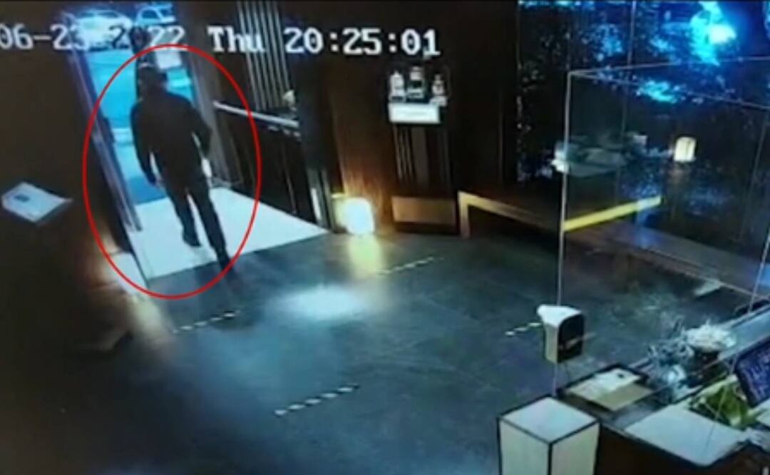 Foto: Captura de pantalla/El Universal/ En los videos se muestra a los escoltas durante el crimen en el restaurante Suntory