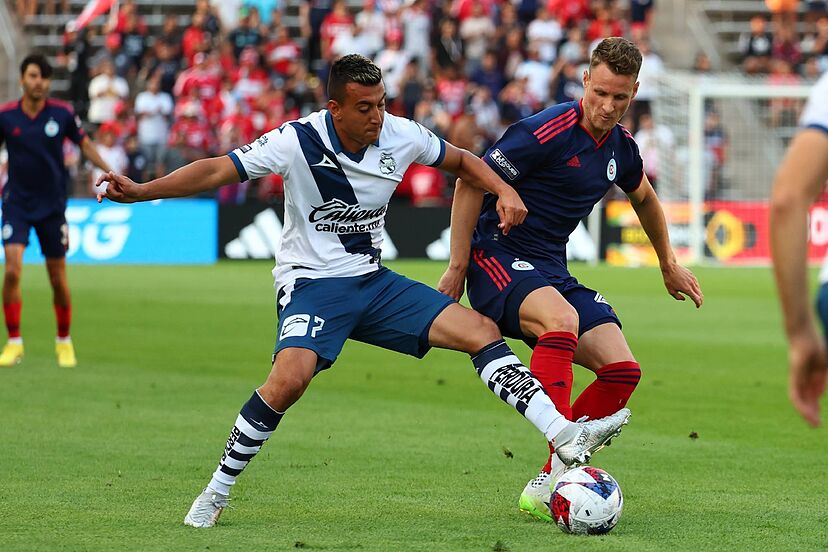 El sistema de competición de esta copa comienza con una fase de grupos, en la cual 45 equipos serán distribuidos en 15 grupos de 3 clubes cada uno.

Foto: Producción El Universal Puebla
