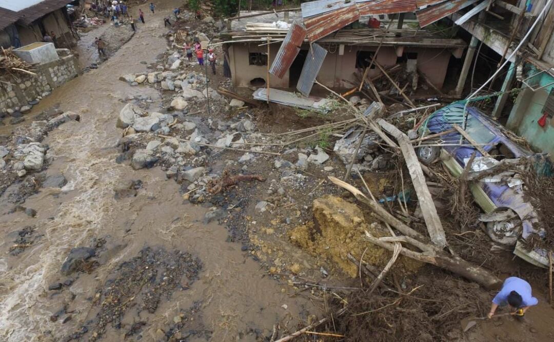 Las Sierras Norte, Nororiental, Negra y la Mixteca se encuentran en riesgo por el reblandecimiento de la tierra que ocasionan las lluvias | Foto: Agencia Es Imagen para El Universal Puebla