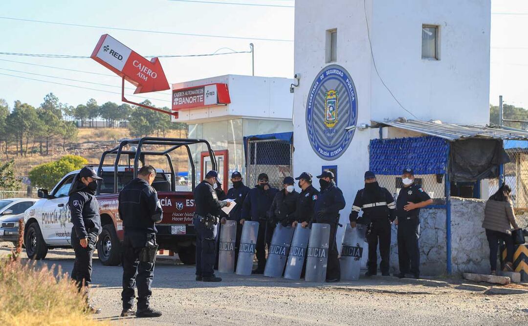 En redes circula un video de un preso siendo torturado en el penal de San Miguel | Foto: Agencia Es Imagen para El Universal Puebla