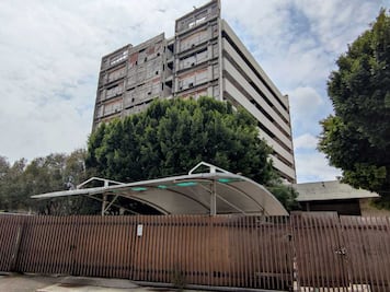 IMSS San Alejandro se demolerá y ahí mismo se construirá, anuncia Barbosa
