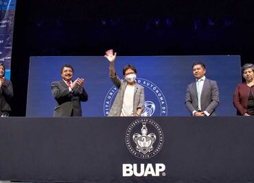 BUAP deja una sólida formación académica en sus egresados