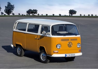 Lanzamiento de Combi eléctrica revive el Volkswagen Bus Festival 