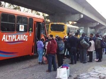 Dos heridos tras violento asalto a transporte público en la México-Puebla
