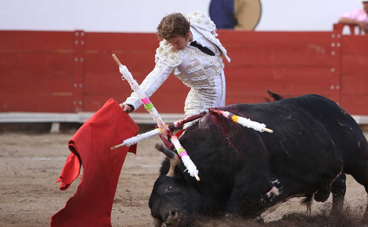 Barbosa defiende corridas de toros, reprueba su prohibición