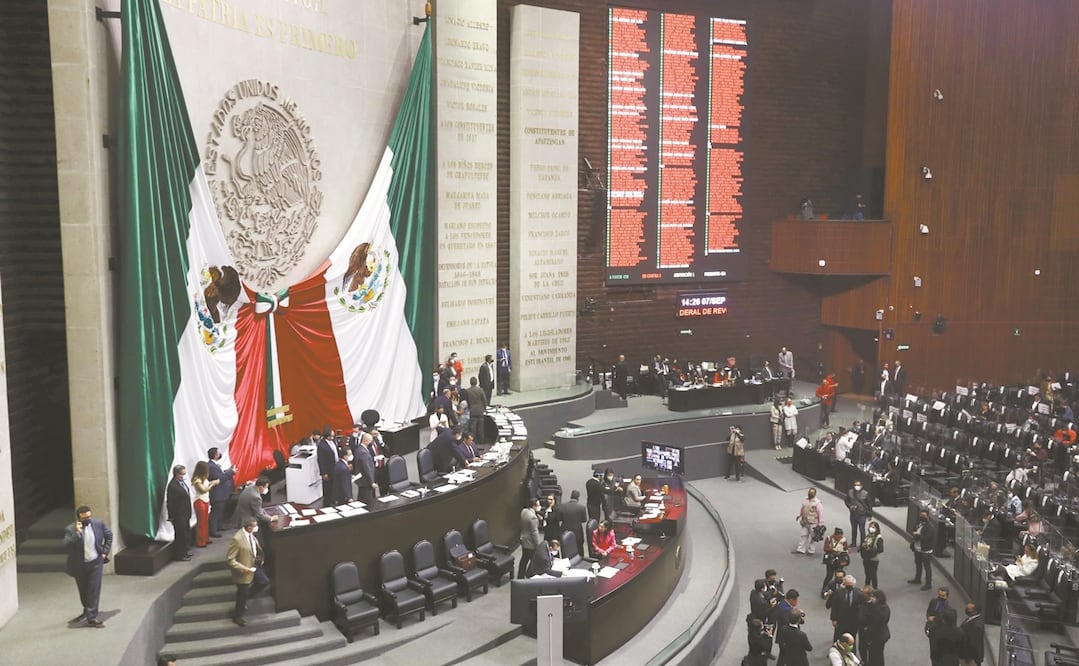 El dictamen fue apoyado con 491 votos a favor de diputados de Morena, PT, PVEM, PAN, PRI, PRD y MC, así como uno en contra de la panista Mariana Mancillas, y una abstención; es enviado al Ejecutivo federal para su promulgación. Foto: DIEGO SIMÓN SÁNCHEZ