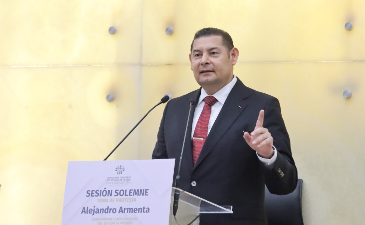 ¿Cuál es el grado de estudios del gobernador Alejandro Armenta?
