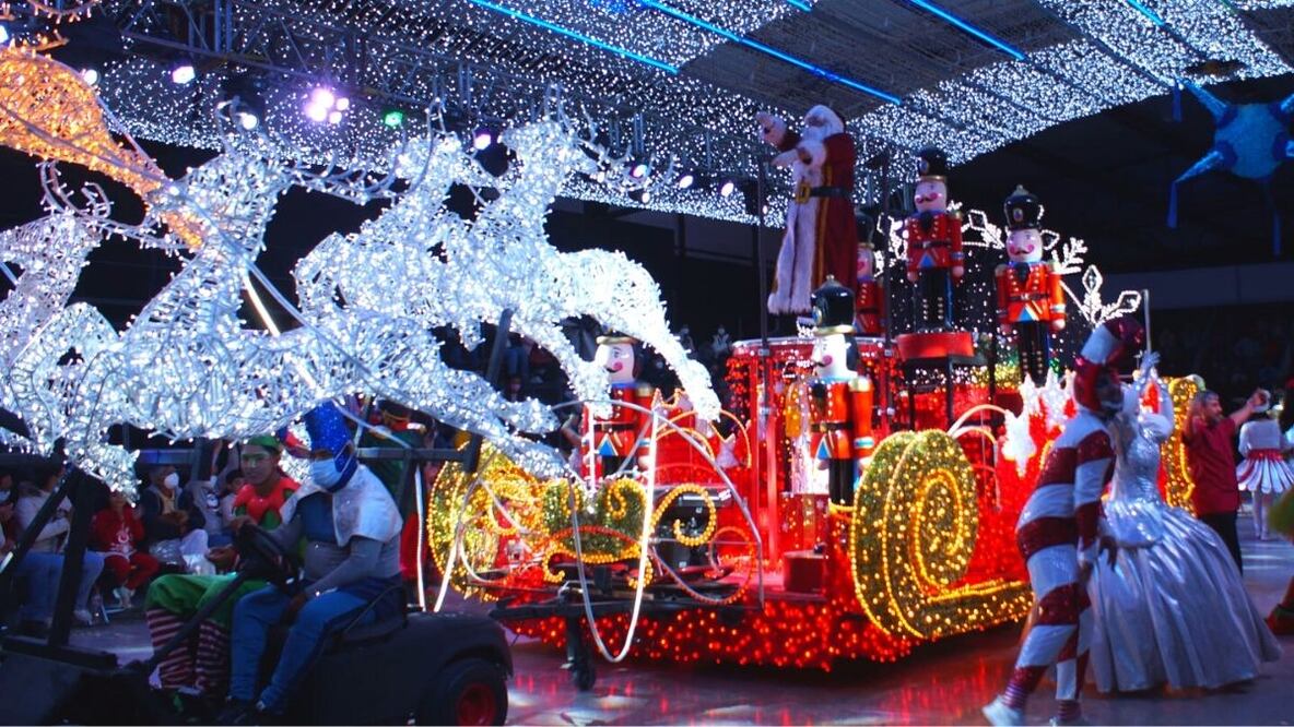 La época navideña es ideal para encontrar un trabajo temporal | Foto tomada del Facebook Villa Iluminada