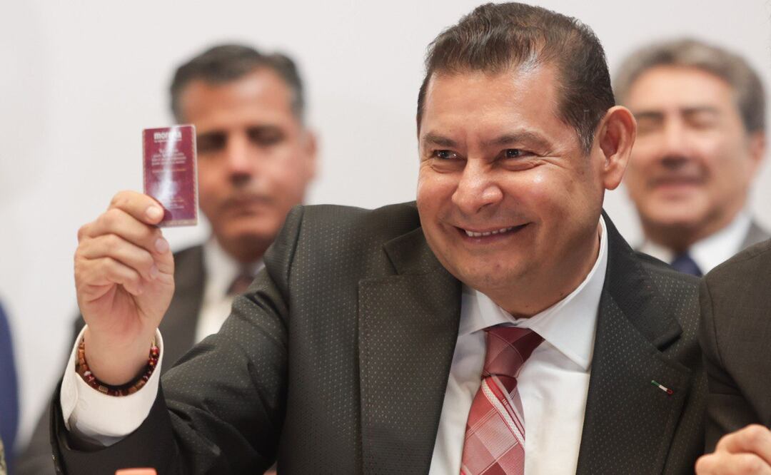 Alejandro Armenta forma parte oficialmente de las filas del partido Morena | Foto: EsImagen