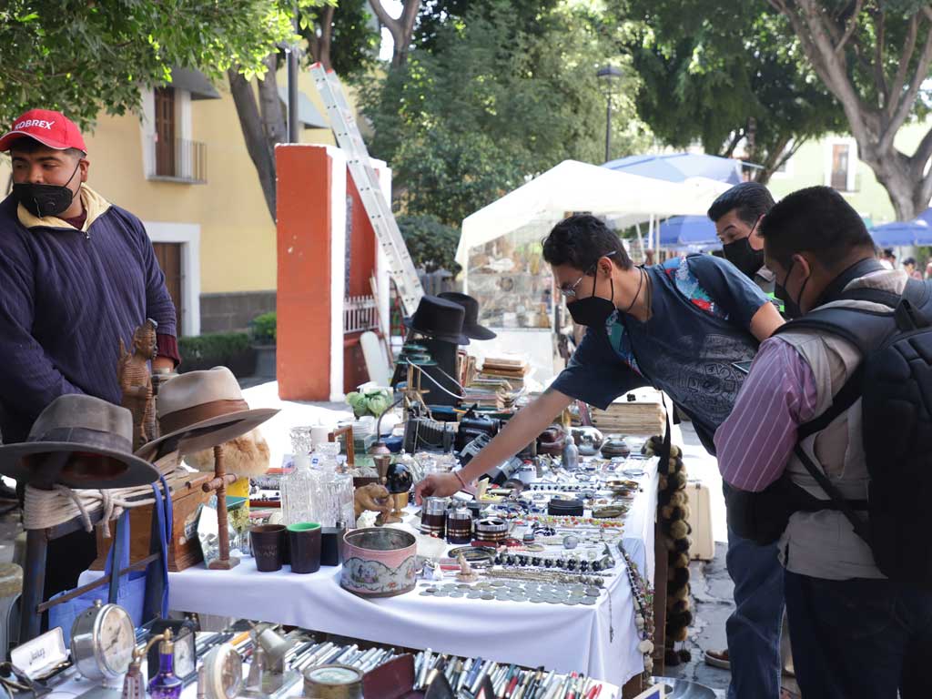 Regresa la feria de antigüedades a Los Sapos