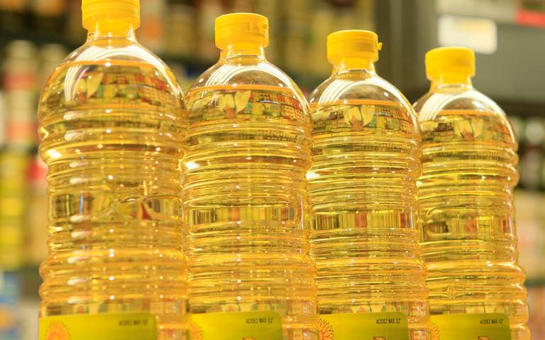 En el análisis, los expertos concluyeron que las marcas más saludables de aceite son aquellas elaboradas a base de girasol, cártamo, maíz, cacahuate, olivo, soya, canola, ajonjolí, salvado de arroz y uva. 

Foto: Producción El Universal Puebla