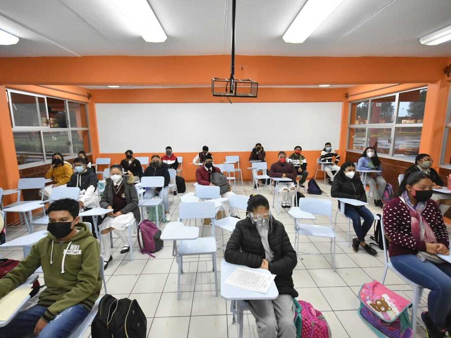 Se suspenderán clases en Puebla por megapuente | Foto: Agencia Es Imagen para El Universal Puebla