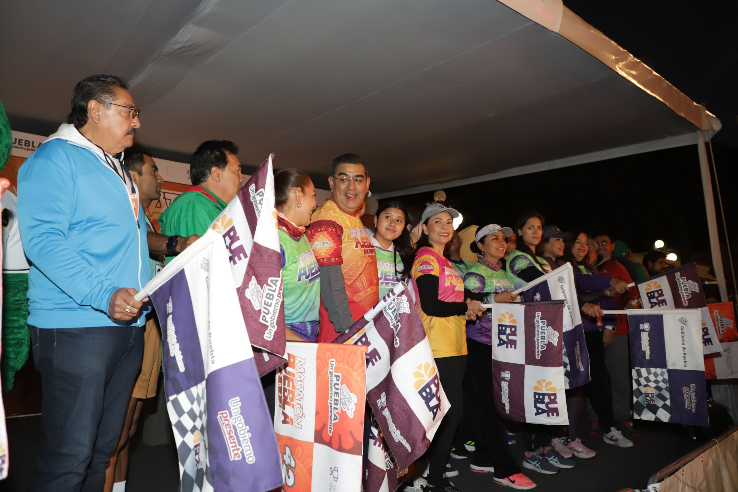 El Maratón de Puebla 2023 dio inicio a las 6:00 horas de este domingo 26 de noviembre | Agencia Es Imagen para El Universal Puebla