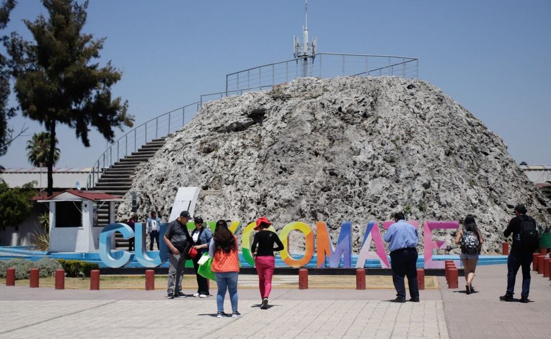 El Cuexcomate es descrito por los especialistas como un géiser formado por carbonatos | Foto: Agencia Es Imagen para El Universal Puebla
