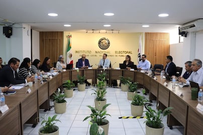 Supervisa INE avances del proceso electoral extraordinario en Puebla