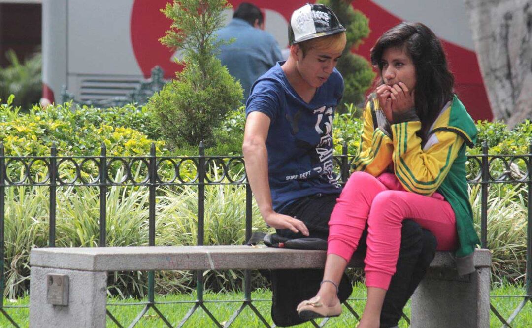 Cuidado con las demostraciones de amor en la vía pública porque son severamente sancionadas en Puebla | Foto: Agencia Es Imagen para El Universal Puebla