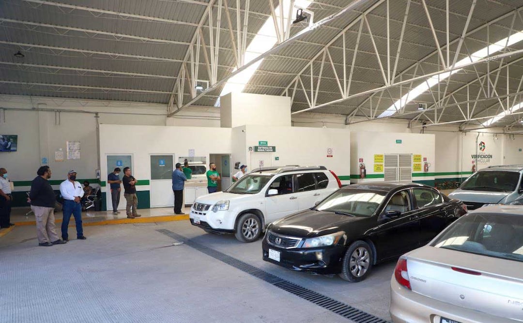 El domingo 25 de junio estarán abiertos los verificentros en Puebla | Foto: agencia Es Imagen para El Universal Puebla