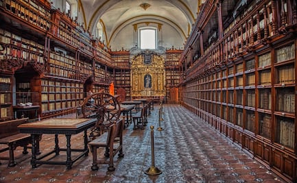 Biblioteca Palafoxiana, 375 años de resguardar el antiguo tesoro literario de Puebla