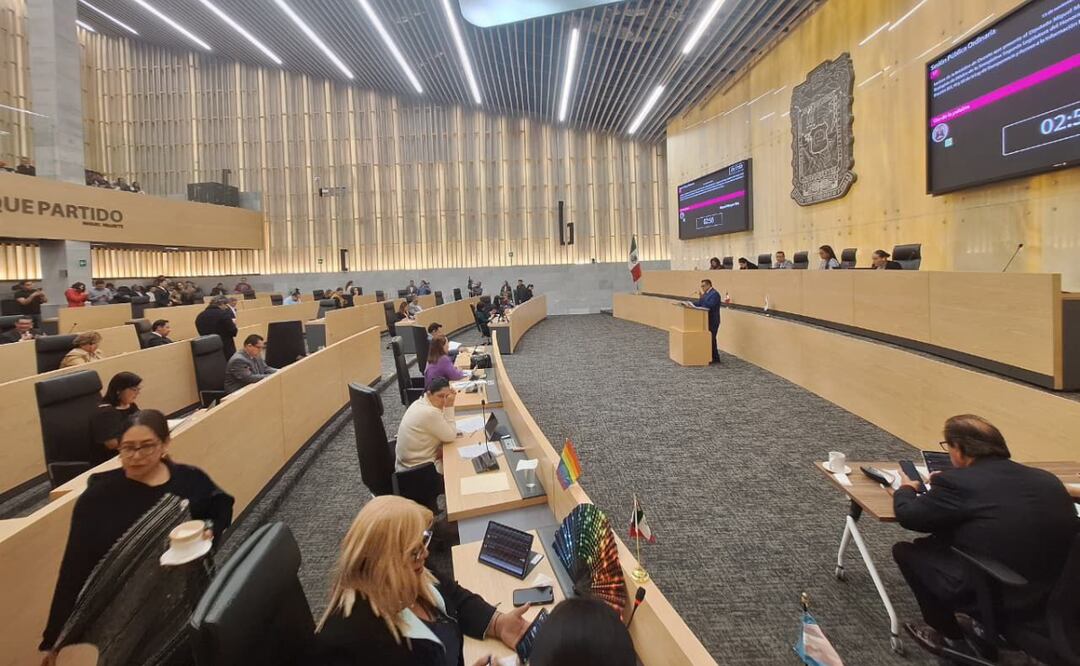 La diputada Leonela Jazmín Martínez presentó una iniciativa para modernizar el lenguaje y eliminar las barreras legales discriminatorias | Foto: Congreso del Estado