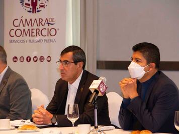 Pide Canaco a Lalo Rivera regular el comercio ambulante en la ciudad de Puebla