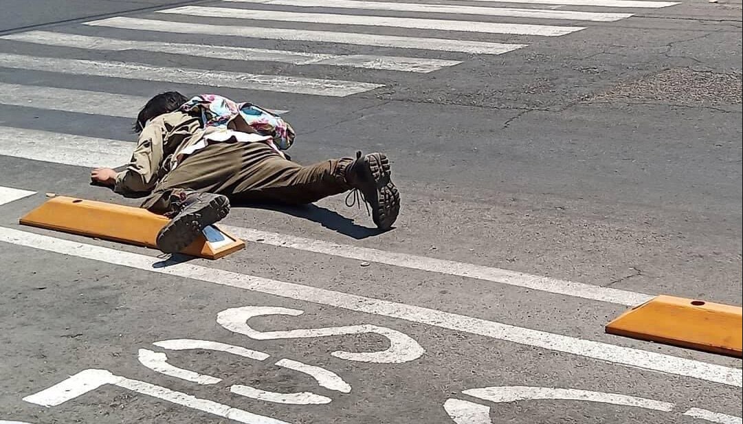 Poblanos cruzando la ciclovía desatan el tren de memes