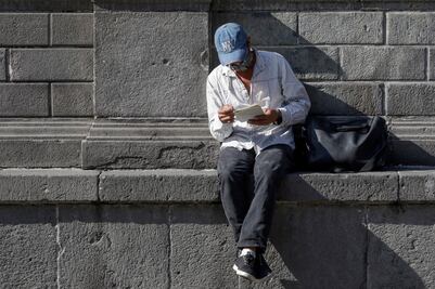 Empleos mal remunerados y con jornadas excesivas en Puebla