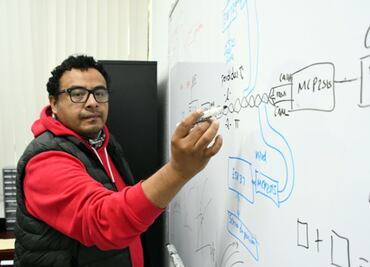 Estudiantes de la BUAP analizan música que reducen el estrés con herramientas matemáticas