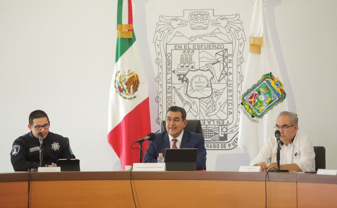 El gobernador Sergio Salomón Céspedes habló sobre el relevo en la Secretaría de Cultura | Foto: Agencia Es Imagen para El Universal Puebla
