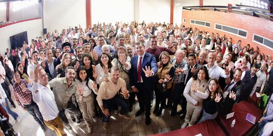 Alejandro Armenta se reúne con 310 aspirantes a diputados federales