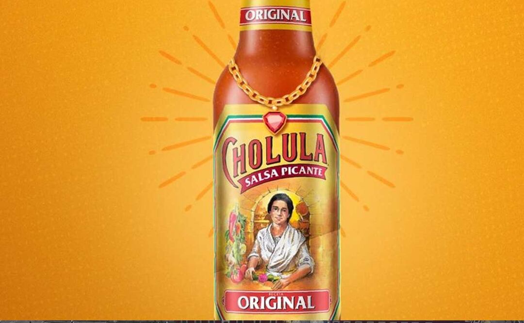 Aunque no se produce en Puebla, la salsa lleva el nombre del pueblo mágico de Cholula | Foto: Archivo El Universal