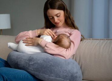 ¡Atención, mamás! Esta es la hierba tradicional mexicana que aumenta la producción de leche materna