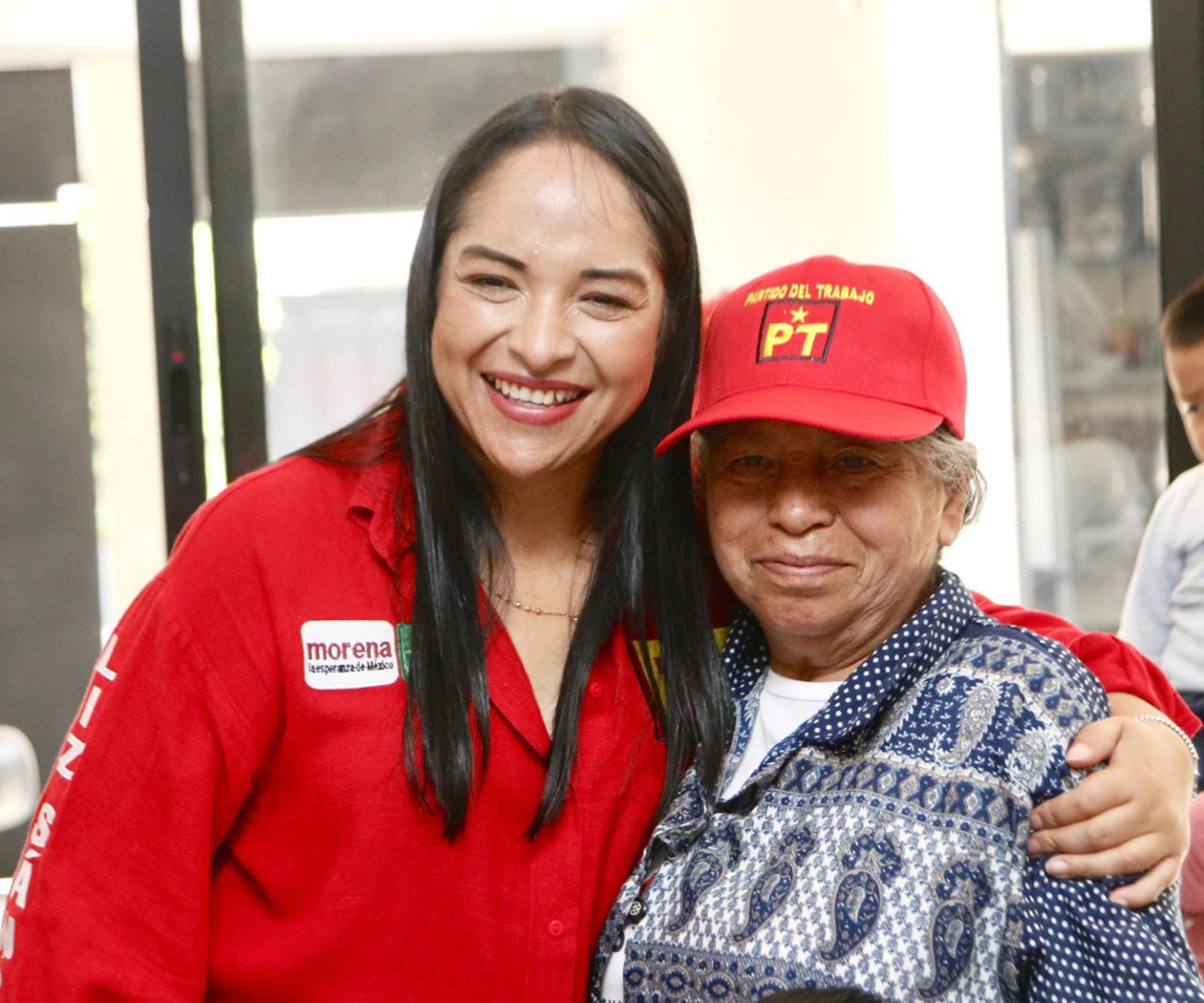 Liz Sánchez convivió con habitantes de la capital poblana | Foto: Especial
