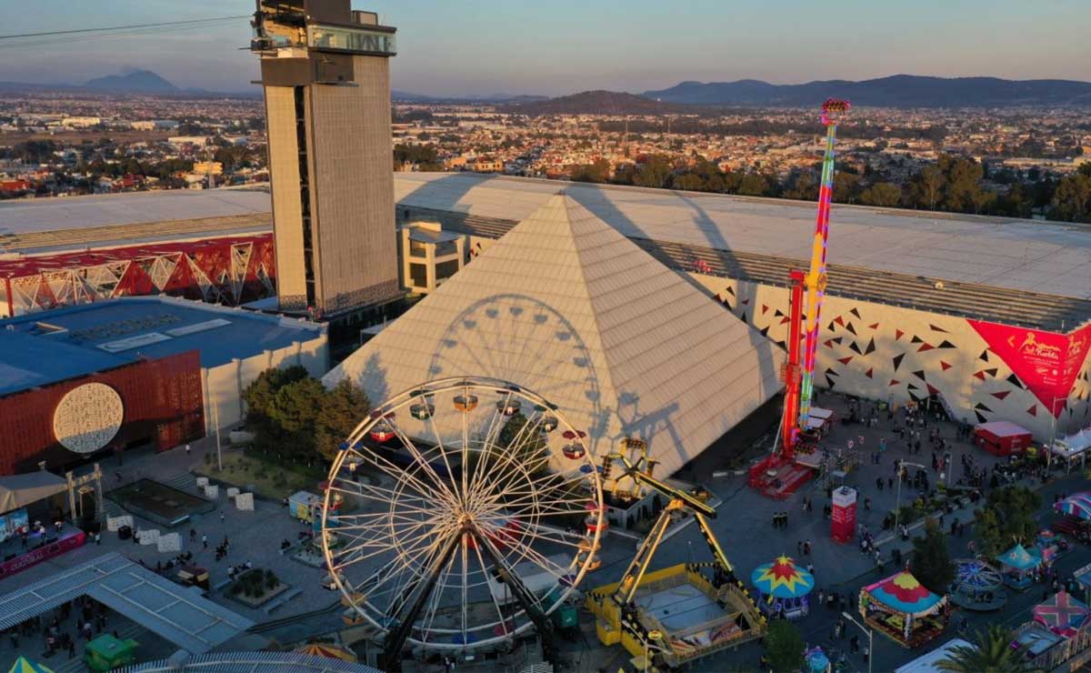 Venden stands fake para la Feria de Puebla por Whats