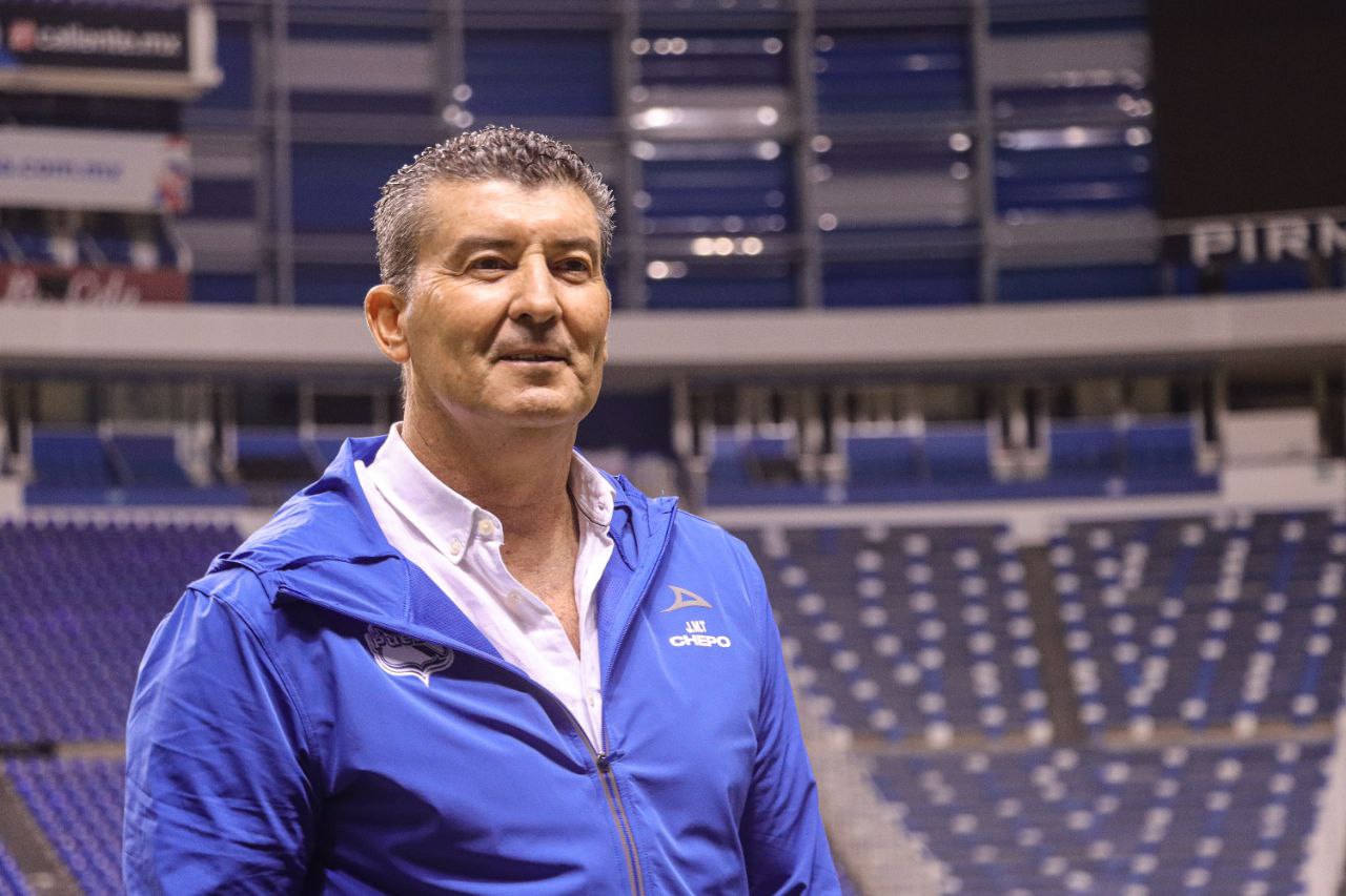 Chepo de la Torre es el nuevo DT del Club Puebla | Foto: EsImagen